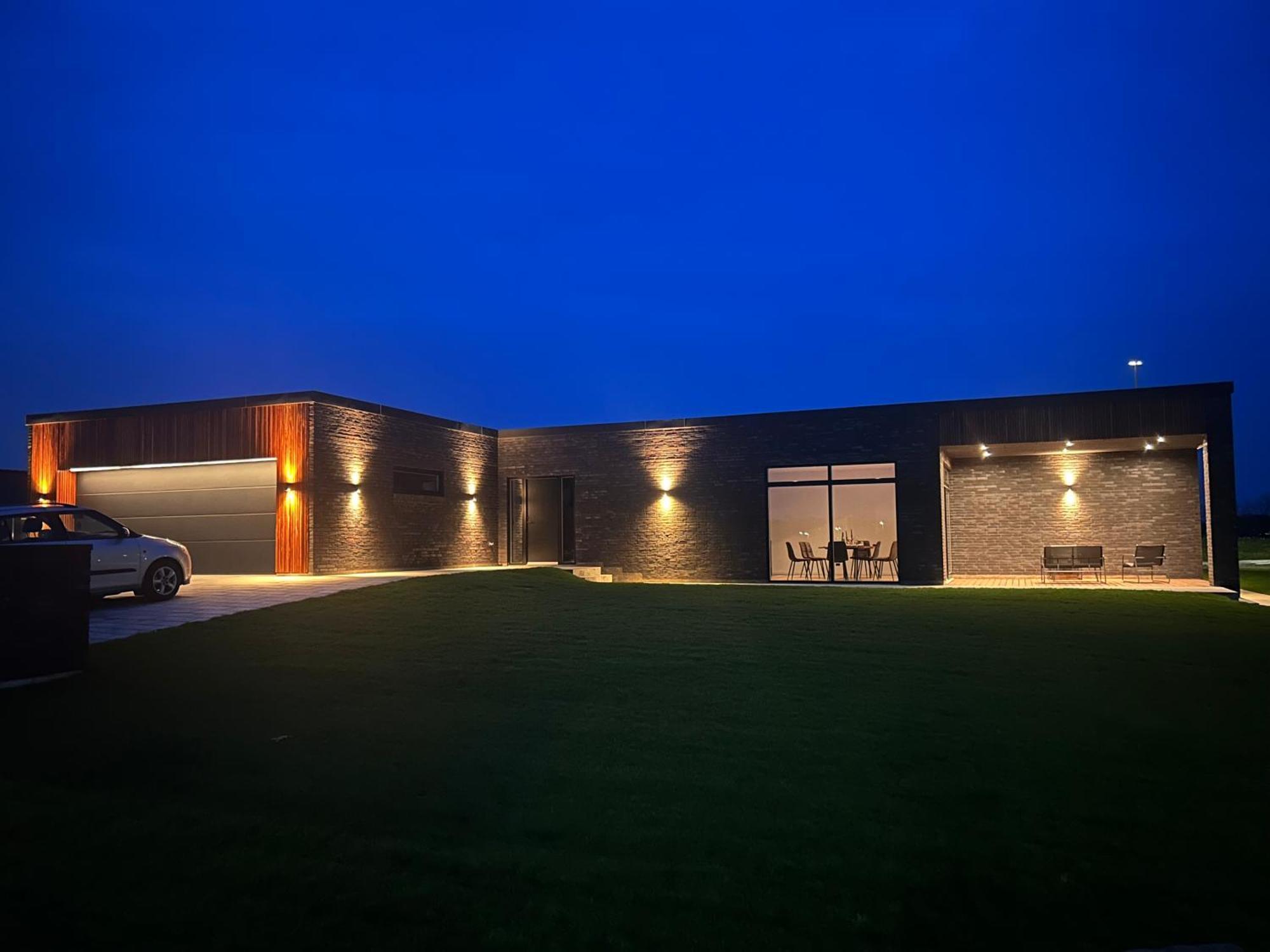 Bright, Quiet, Comfortable In A Luxury Horsens