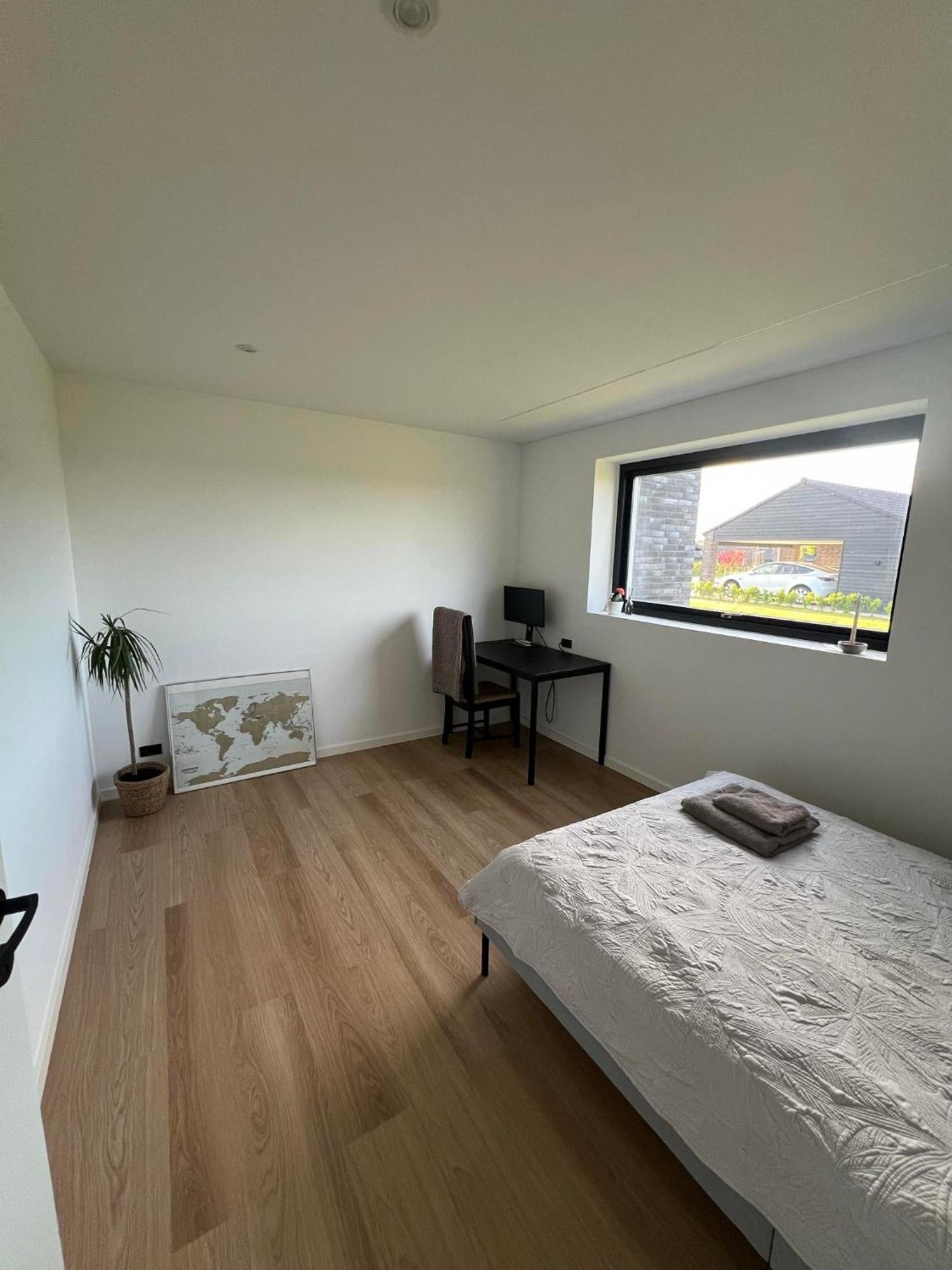 Bright, Quiet, Comfortable In A Luxury Homestay